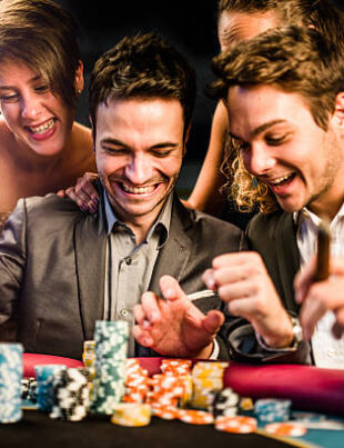 kisses by the luck at poker